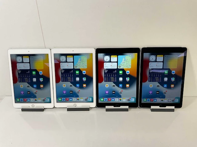 Apple ipad air 2 - wifi - 16 gb - silver / space gray (4x) - afbeelding 1 van  10