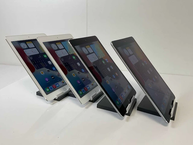 Apple ipad air 2 - wifi - 16 gb - silver / space gray (4x) - afbeelding 5 van  10