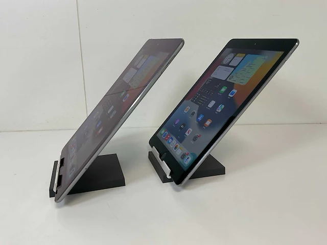 Apple ipad air 2. 9.7” - wifi + cellular - 32 gb / 64 gb - space gray (2x) - afbeelding 5 van  8
