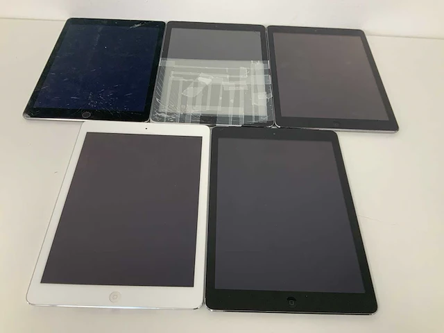 Apple ipad air 2, 9.7-inch(wi-fi + cellular) space gray (5x) - afbeelding 1 van  2