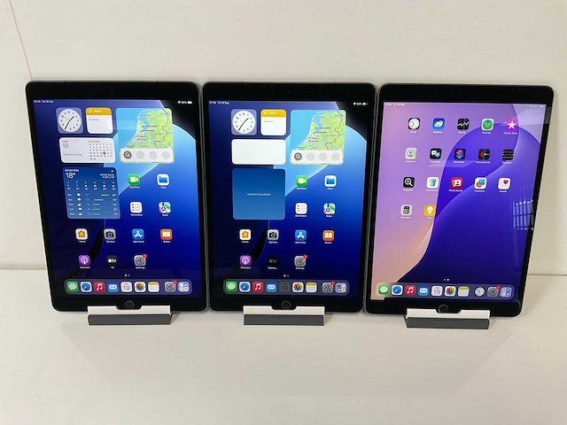 Apple ipad air 3rd gen - wifi + cellular - 256 gb - space gray (3x) - afbeelding 1 van  9