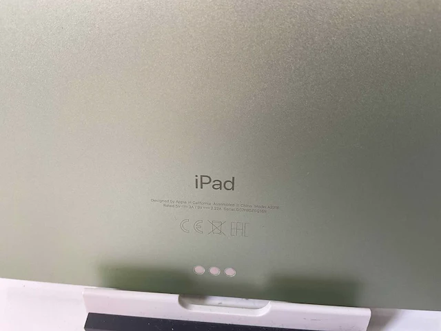 Apple ipad air 4th gen - wifi - 64 gb - green - afbeelding 4 van  4