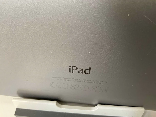 Apple ipad air 9.7” - wifi + cellular - 16 gb - space gray (2x) - afbeelding 7 van  8