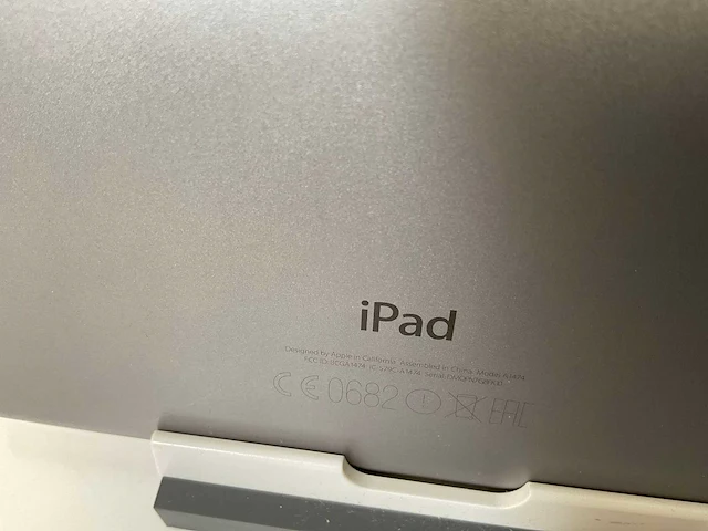 Apple ipad air 9.7” - wifi + cellular - 16 gb - space gray (2x) - afbeelding 8 van  8