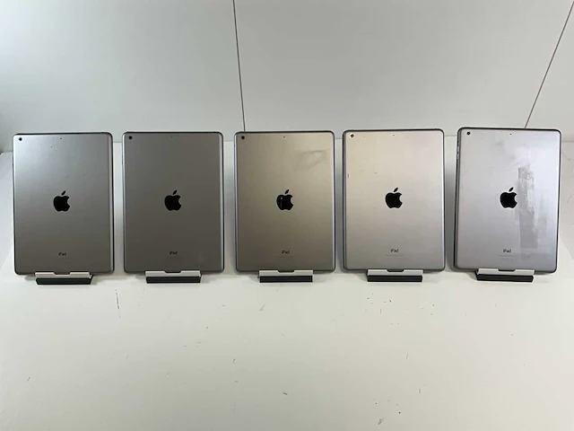 Apple ipad air 9.7”, wifi - 32 gb - space gray (5x) - afbeelding 4 van  9