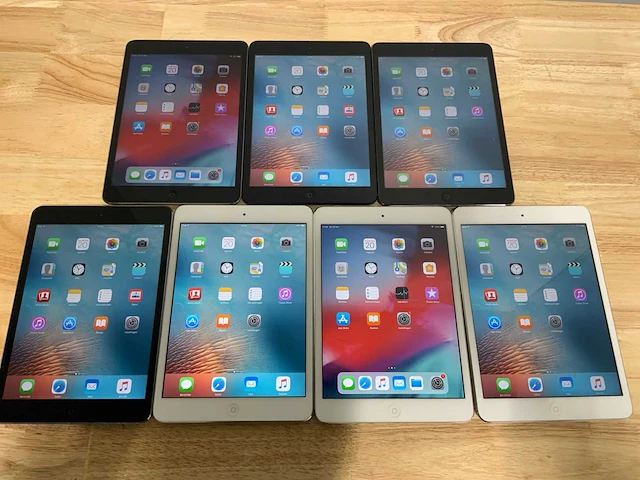 Apple ipad mini 1&2 a1489/a1432 tablet (7x) - afbeelding 1 van  9