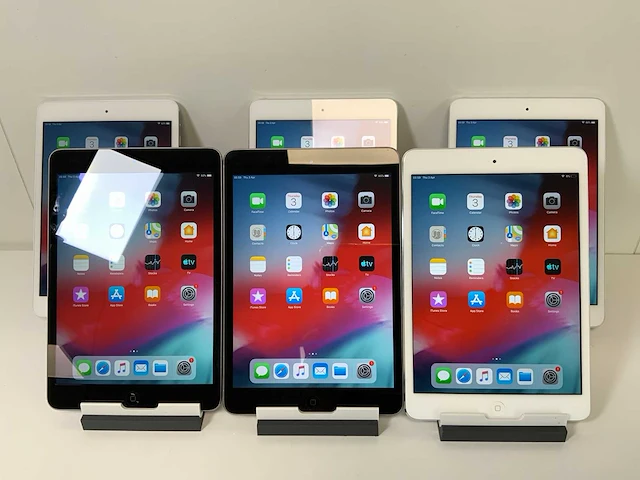 Apple ipad mini 2 - wi-fi - 16 gb - silver / space gray (6x) - afbeelding 1 van  4