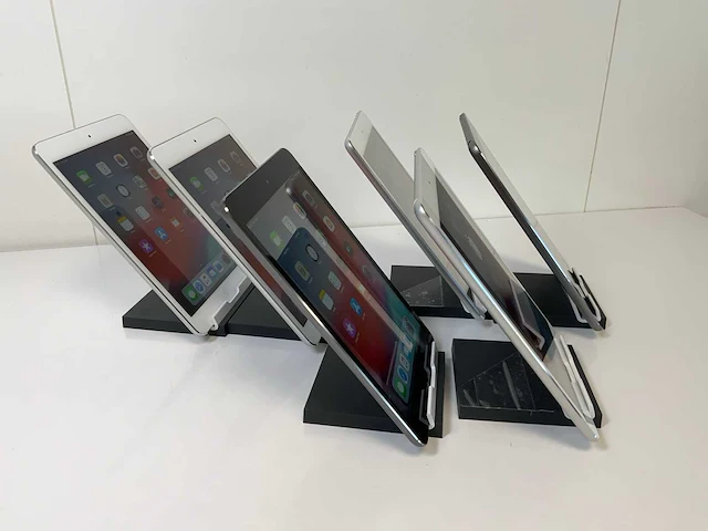 Apple ipad mini 2 - wi-fi - 16 gb - silver / space gray (6x) - afbeelding 3 van  4