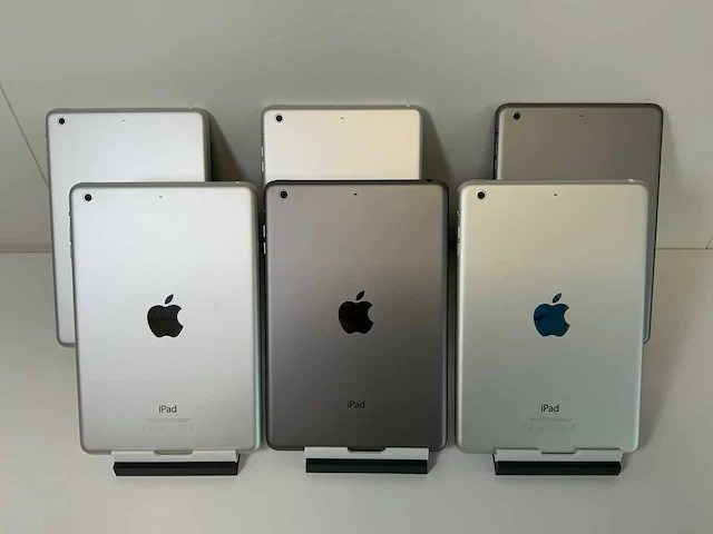 Apple ipad mini 2 - wi-fi - 16 gb - silver / space gray (6x) - afbeelding 4 van  4