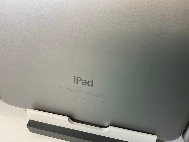 Apple ipad mini 4 - wifi - 128 gb - space gray (4x) - afbeelding 9 van  10