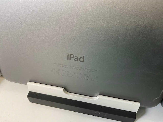 Apple ipad mini 4 - wifi - 128 gb - space gray (4x) - afbeelding 9 van  10