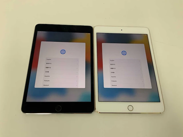 Apple ipad mini 4 (2015) wi-fi + cellular, 128gb, space gray mk762nf/a (2x) - afbeelding 1 van  3