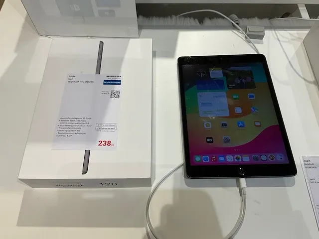 Apple ipad mk2k3ll/a + usa stekker - afbeelding 2 van  5