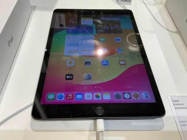 Apple ipad mk2k3ll/a + usa stekker - afbeelding 3 van  5