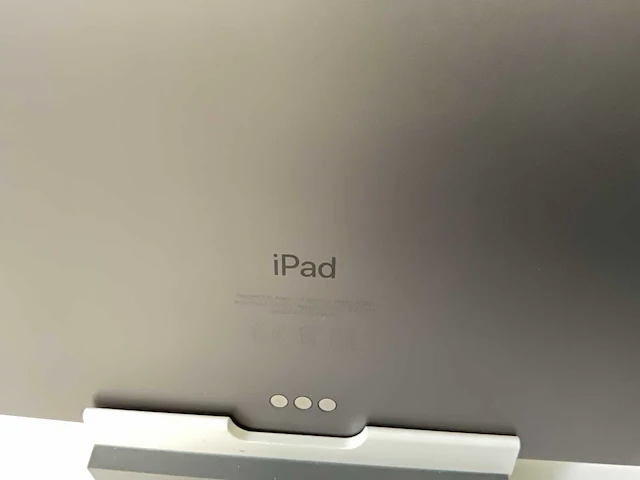 Apple ipad pro 11” - wifi - 64 gb - space gray - afbeelding 6 van  7