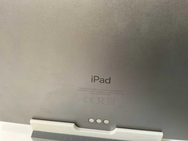 Apple ipad pro 2nd gen 11” - wifi - 128 gb - space gray - afbeelding 8 van  8