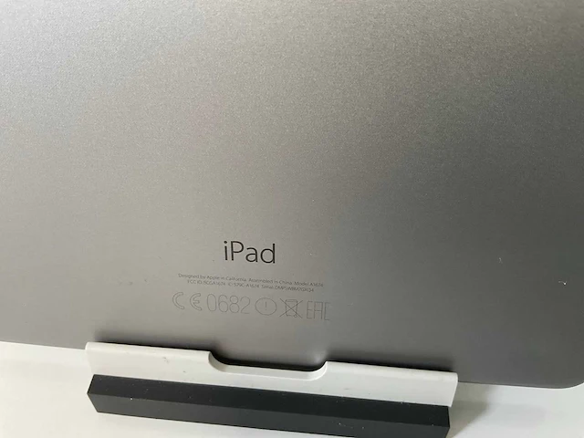 Apple ipad pro 9.7” - wifi + cellular - 128 gb - space gray - afbeelding 5 van  5