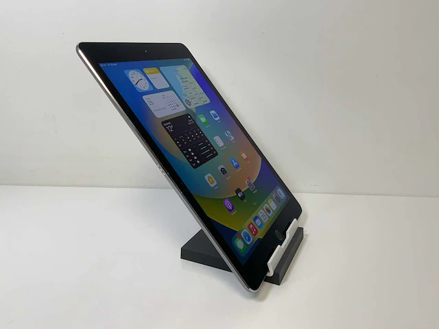 Apple ipad pro 9.7”- wi-fi & cellular - 128 gb - space gray - afbeelding 2 van  5