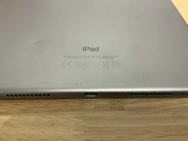 Apple ipad pro a1702/a1673 tablet (8x) - afbeelding 3 van  11