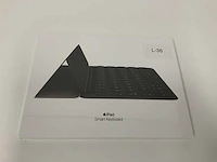 Apple ipad smart keyboard for 10.5-inch ipad pro (1st gen) ipad (7th and 8th gen) ipad air (3rd gen), qwertz german, black mx3l2d/a - afbeelding 1 van  2