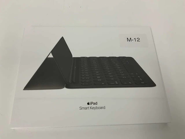 Apple ipad smart keyboard for 10.5-inch ipad pro (1st gen) ipad (7th and 8th gen) ipad air (3rd gen) qwertz german, black, mx3l2d/a - afbeelding 1 van  2
