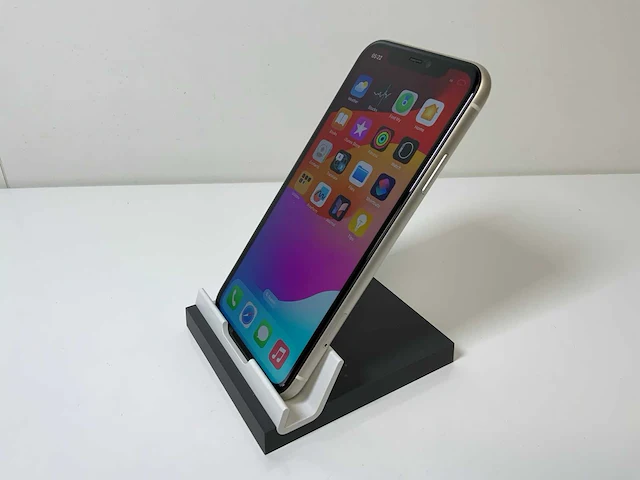 Apple iphone 11 - 128 gb - white - afbeelding 3 van  4