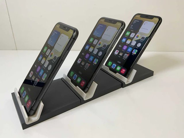 Apple iphone 11 - 128 gb - zwart (3x) - afbeelding 2 van  5