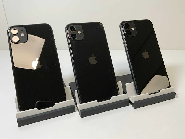 Apple iphone 11 - 128 gb - zwart (3x) - afbeelding 4 van  5