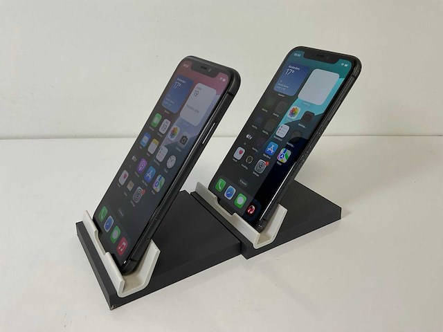 Apple iphone 11 - 64 gb - black (2x) - afbeelding 5 van  6