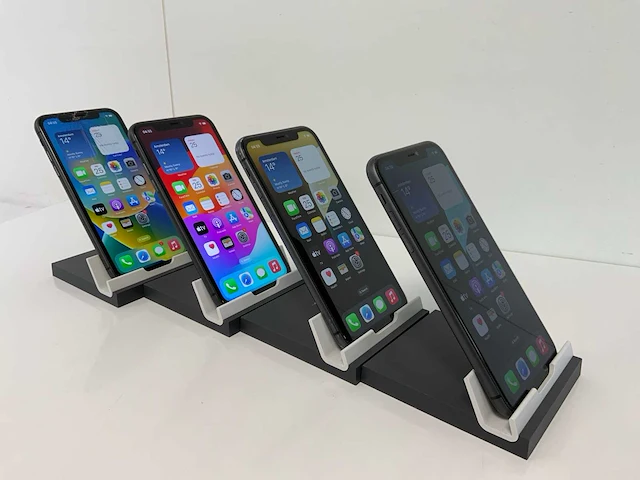 Apple iphone 11 - 64 gb - black (4x) - afbeelding 2 van  4