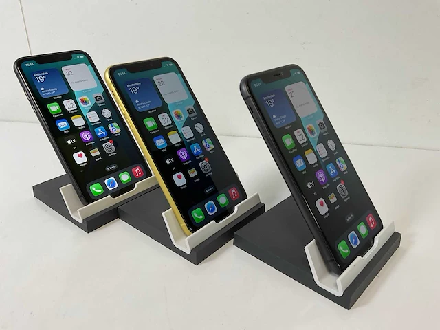 Apple iphone 11 - 64 gb / 128 gb - black / yellow (3x) - afbeelding 4 van  6
