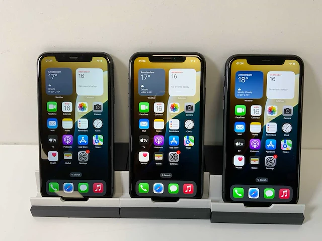 Apple iphone 11 - 64 gb / 256 gb - black (3x) - afbeelding 1 van  5