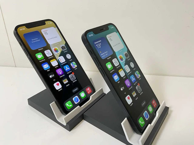 Apple iphone 12 - 128 gb - black (2x) - afbeelding 2 van  4