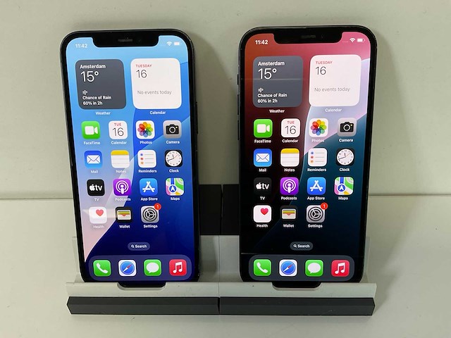 Apple iphone 12 - 128 gb - black (2x) - afbeelding 1 van  6