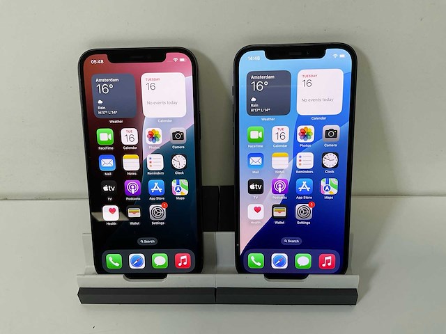 Apple iphone 12 - 128 gb - black (2x) - afbeelding 1 van  6