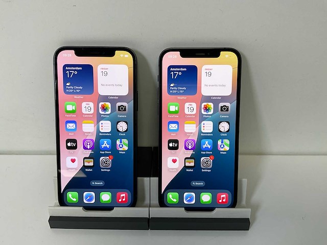 Apple iphone 12 - 128 gb - black (2x) - afbeelding 1 van  6