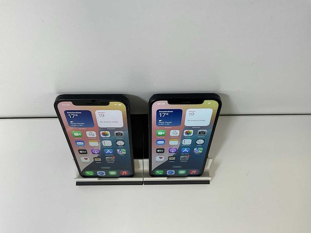 Apple iphone 12 - 128 gb - black (2x) - afbeelding 2 van  6
