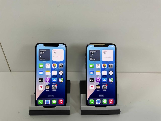 Apple iphone 12 - 128 gb - black (2x) - afbeelding 1 van  5