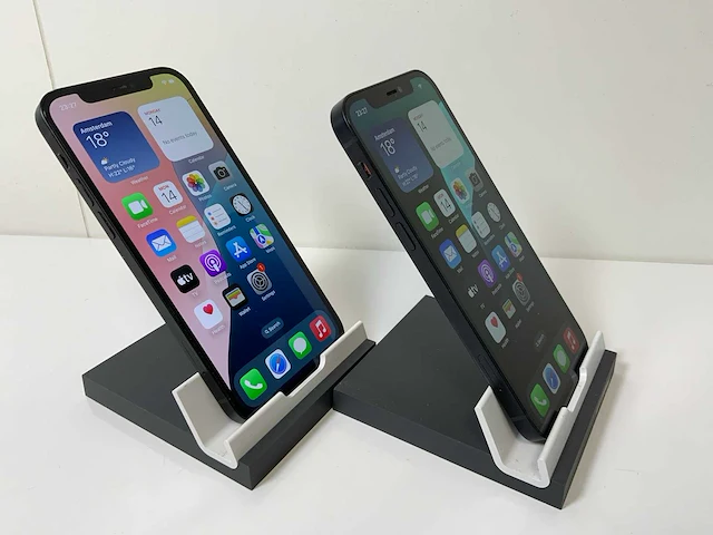 Apple iphone 12 - 256 gb - black (2x) - afbeelding 2 van  4