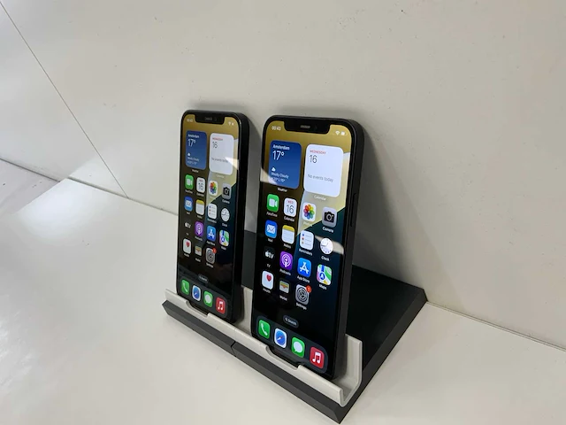 Apple iphone 12 - 256 gb - black (2x) - afbeelding 2 van  5