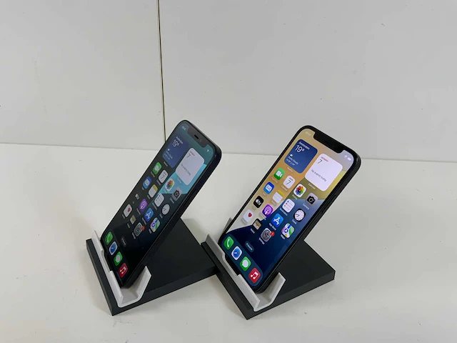 Apple iphone 12 - 256 gb - black (2x) - afbeelding 2 van  4