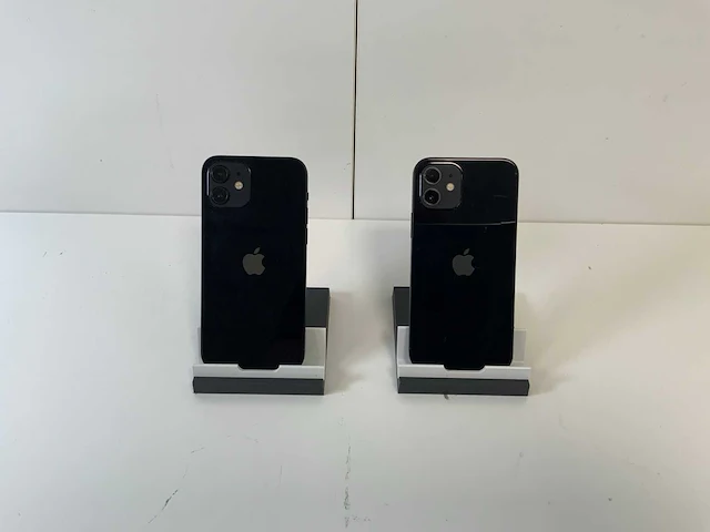 Apple iphone 12 - 256 gb - black (2x) - afbeelding 4 van  4