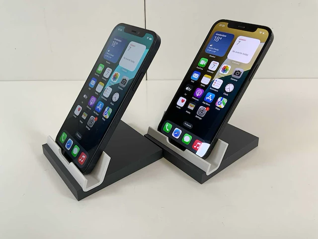 Apple iphone 12 - 256 gb - black (2x) - afbeelding 2 van  4