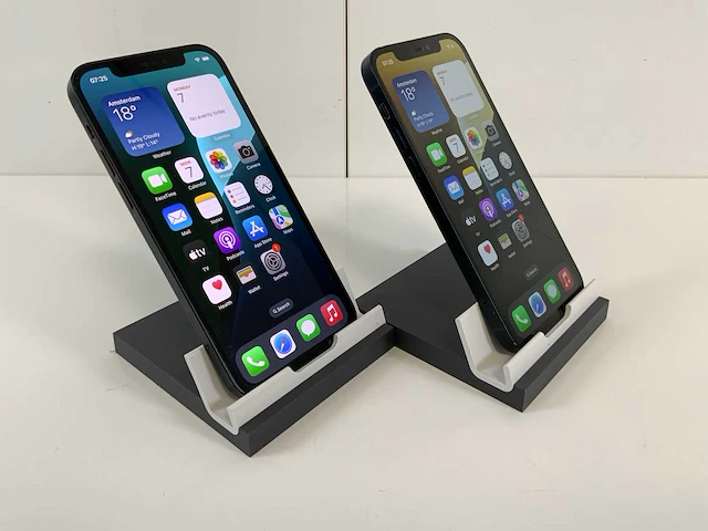 Apple iphone 12 - 256 gb - black (2x) - afbeelding 3 van  4
