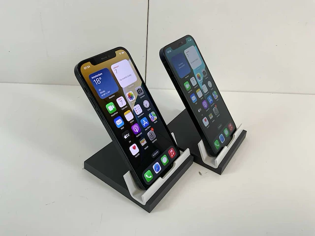 Apple iphone 12 - 256 gb - black (2x) - afbeelding 3 van  4