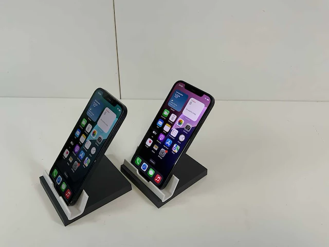 Apple iphone 12 - 256 gb - black (2x) - afbeelding 2 van  4
