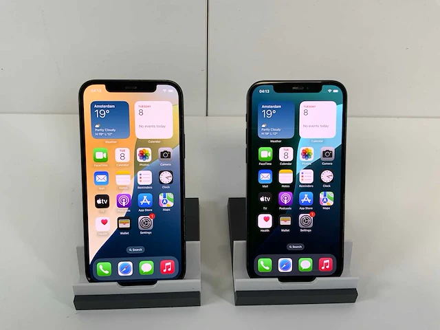 Apple iphone 12 - 256 gb - black (2x) - afbeelding 1 van  4