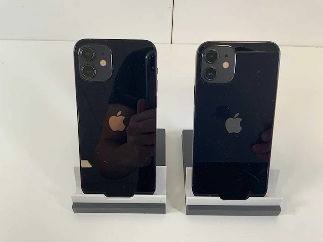 Apple iphone 12 - 256 gb - black (2x) - afbeelding 3 van  4