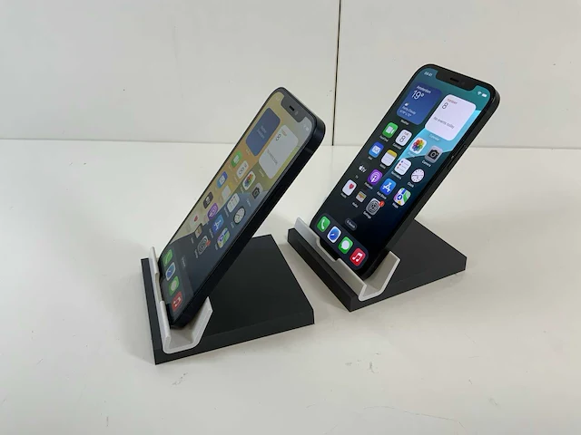 Apple iphone 12 - 256 gb - black - afbeelding 2 van  4