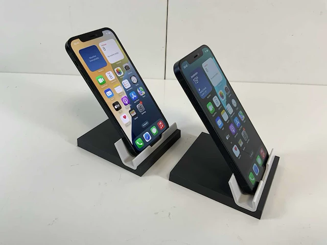 Apple iphone 12 - 256 gb - black - afbeelding 3 van  4